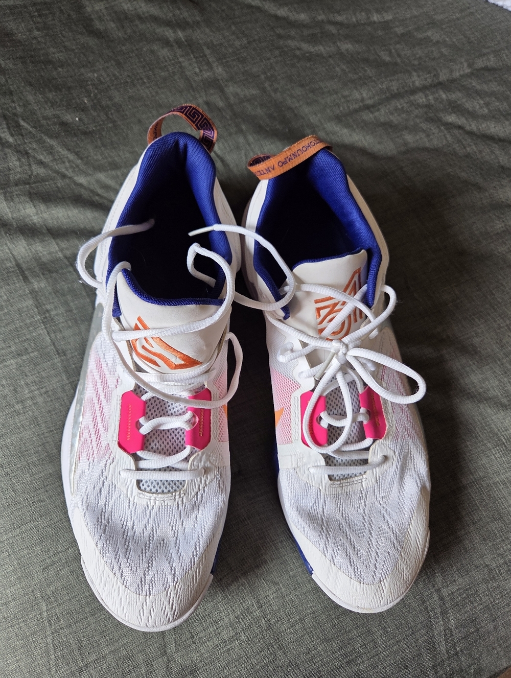 Nike Giannis Tennis Shoes Size 13